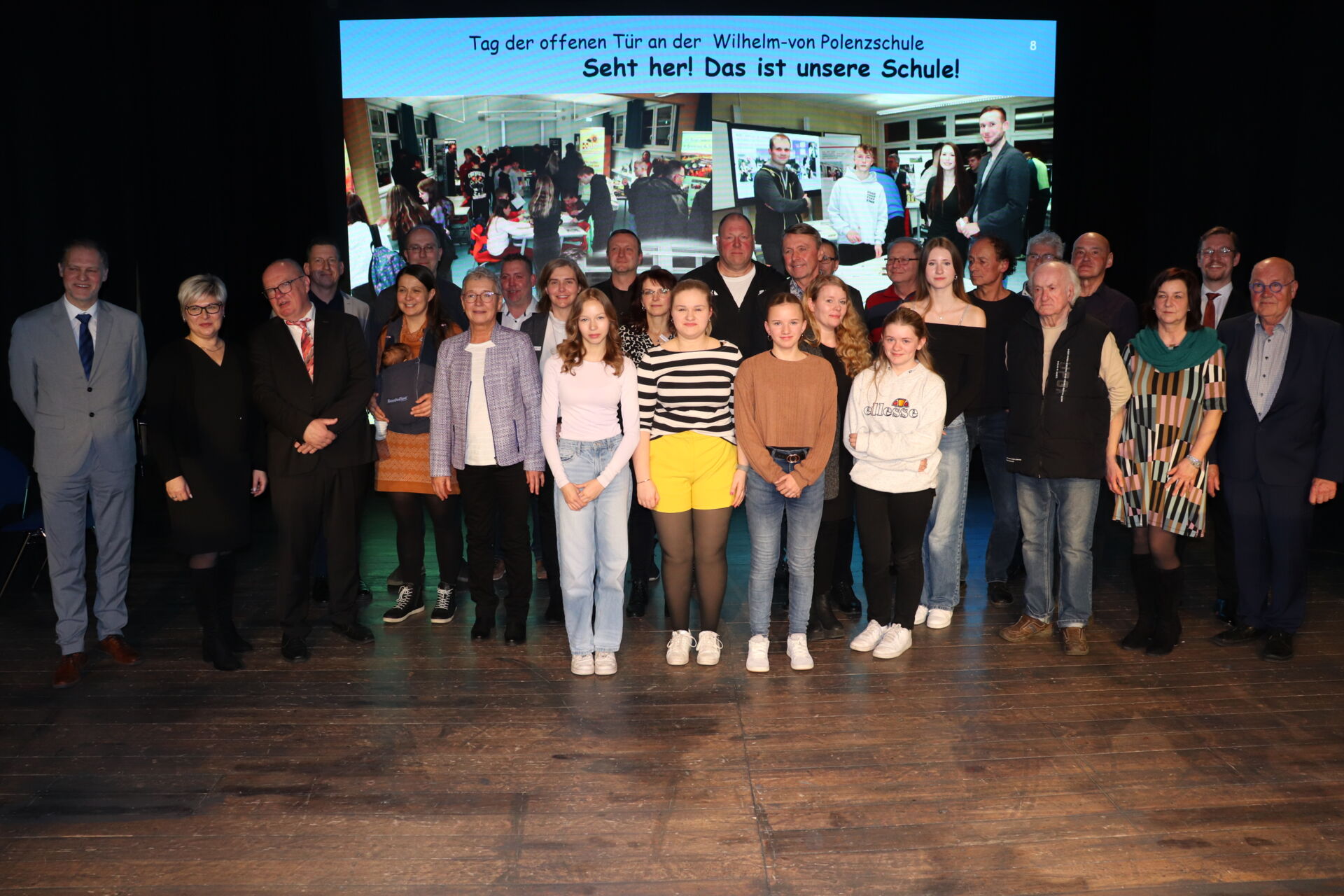 Gäste und Mitwirkende beim Bürgerabend 2025